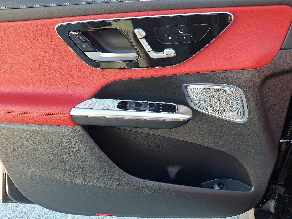 new 2026 Mercedes-Benz GLC 300 car