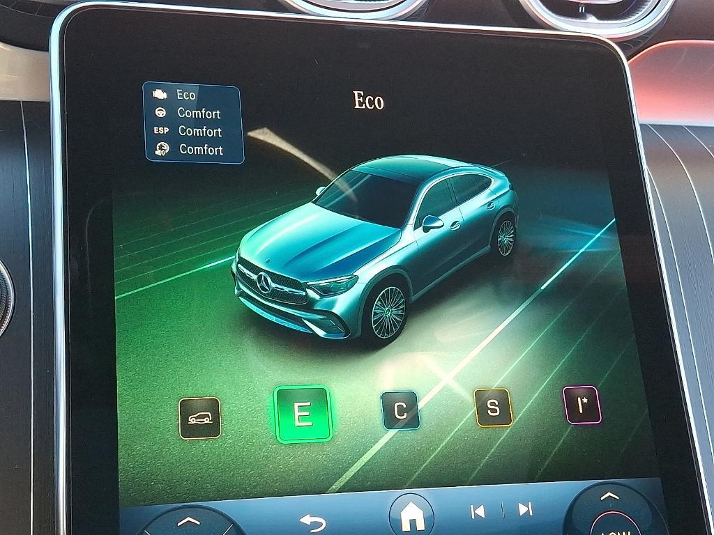 new 2026 Mercedes-Benz GLC 300 car