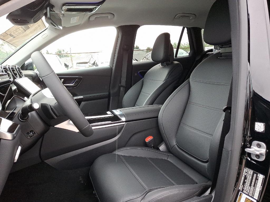 new 2025 Mercedes-Benz GLC 350e car, priced at $63,650