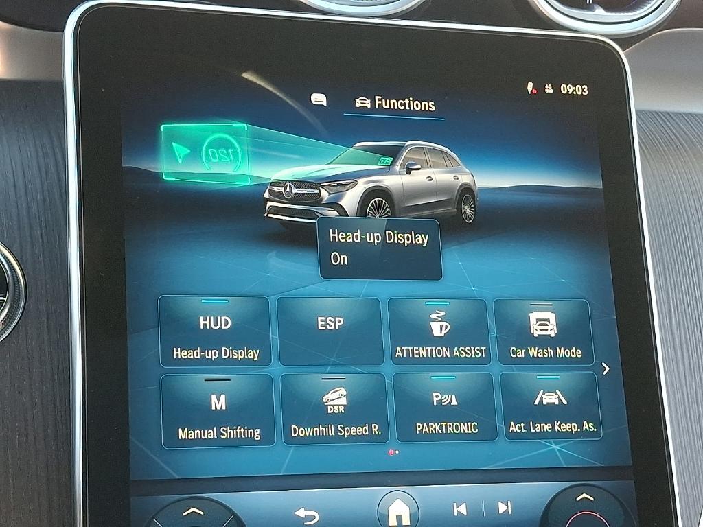 new 2026 Mercedes-Benz GLC 300 car