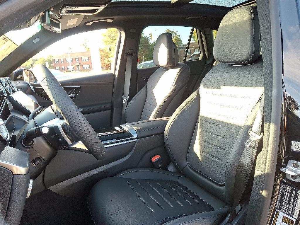 new 2026 Mercedes-Benz GLC 300 car