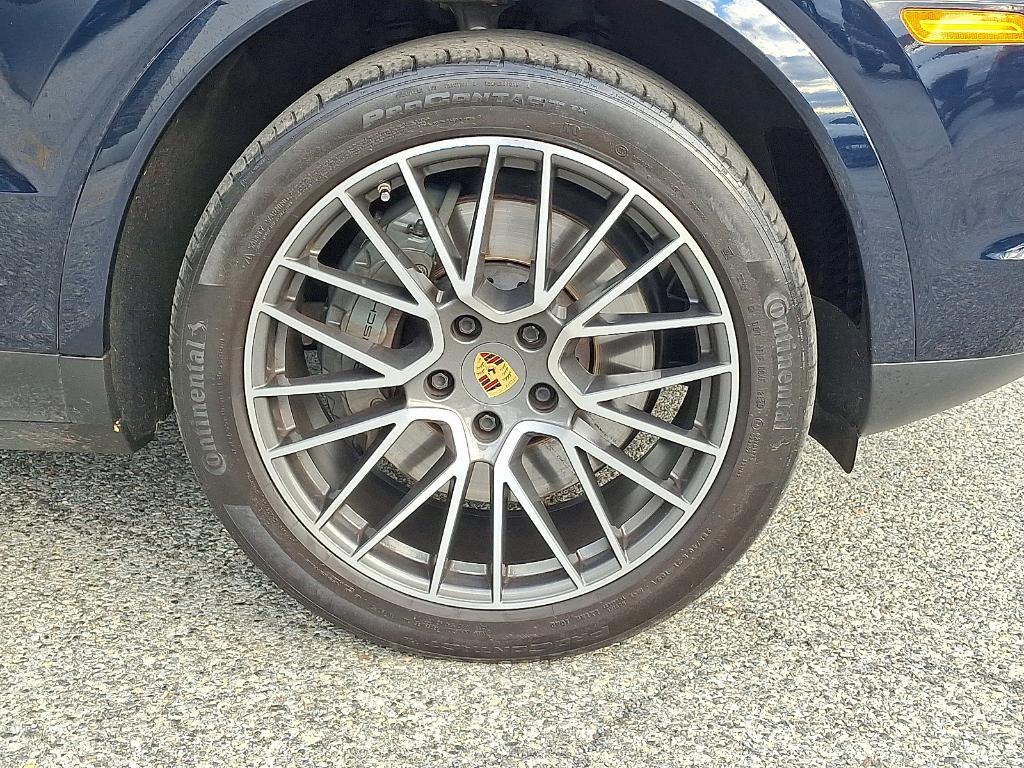 used 2021 Porsche Cayenne car, priced at $58,900
