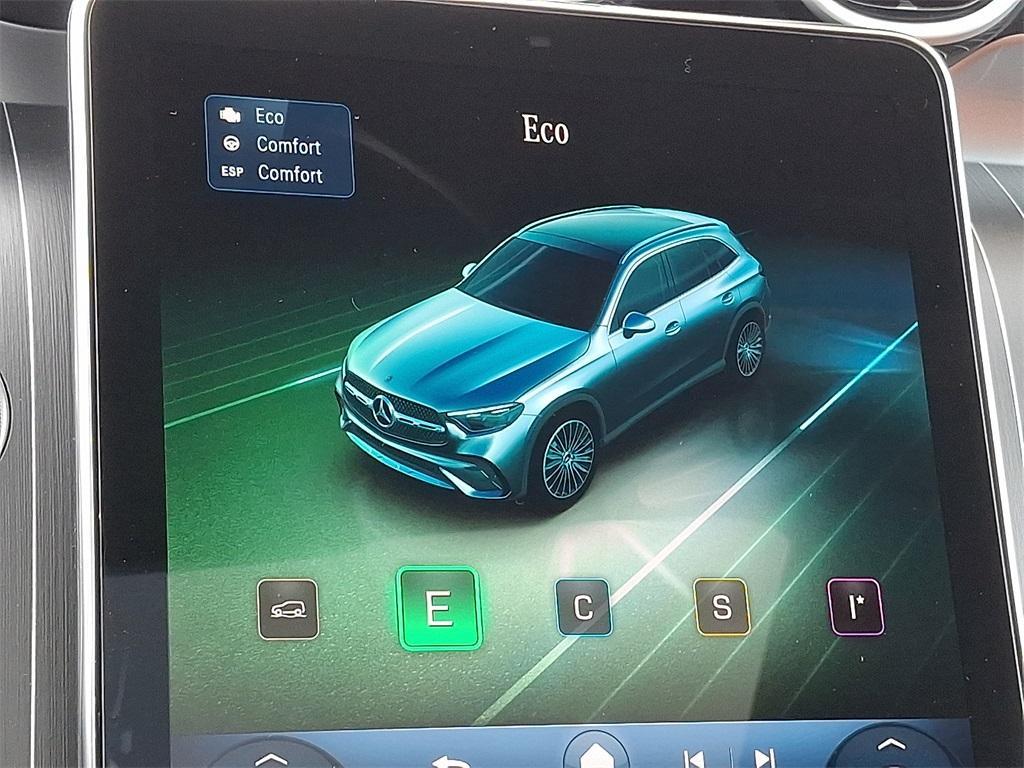 new 2025 Mercedes-Benz GLC 300 car, priced at $55,735