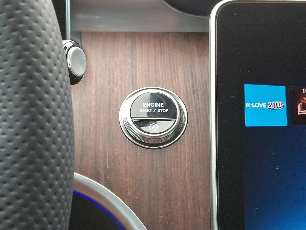 new 2025 Mercedes-Benz CLE 300 car, priced at $76,065