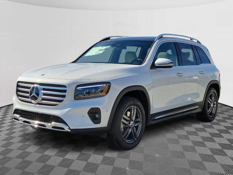 new 2024 Mercedes-Benz GLB 250 car, priced at $51,070