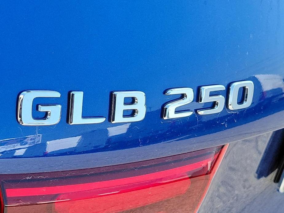 new 2024 Mercedes-Benz GLB 250 car, priced at $52,130