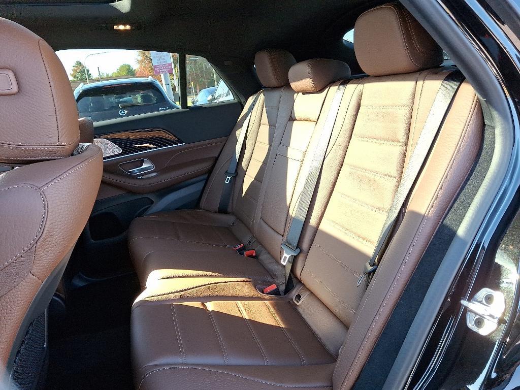 new 2026 Mercedes-Benz GLE 450 car