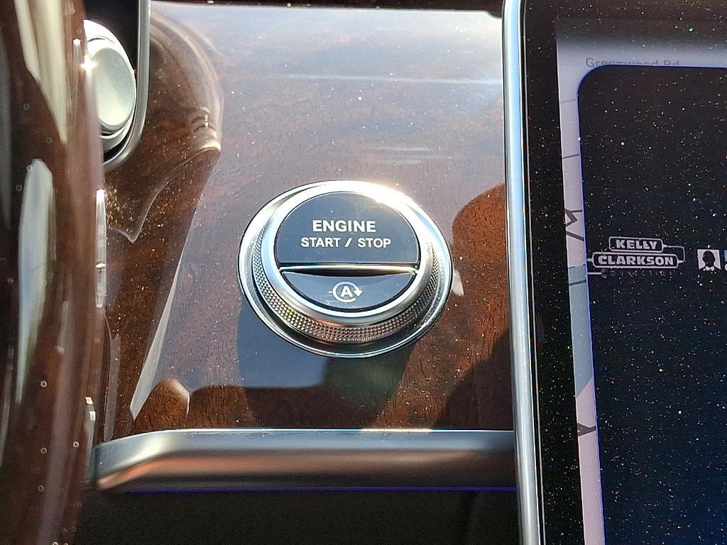 new 2025 Mercedes-Benz S-Class car