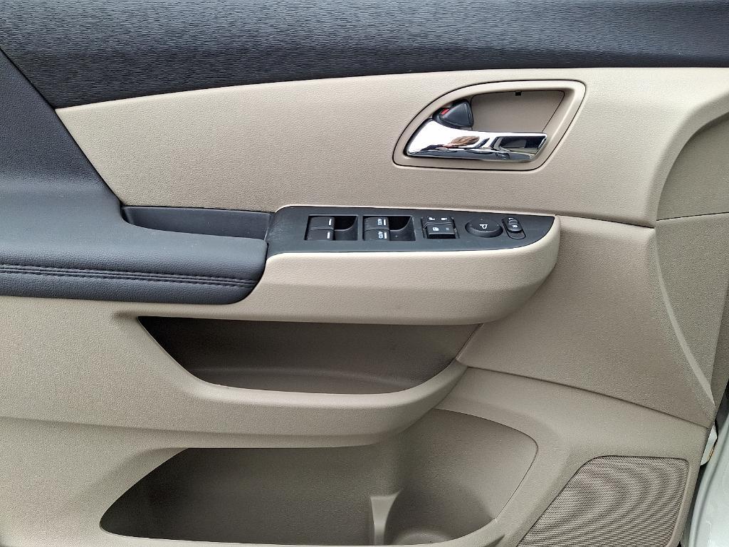 used 2015 Honda Odyssey car, priced at $18,900