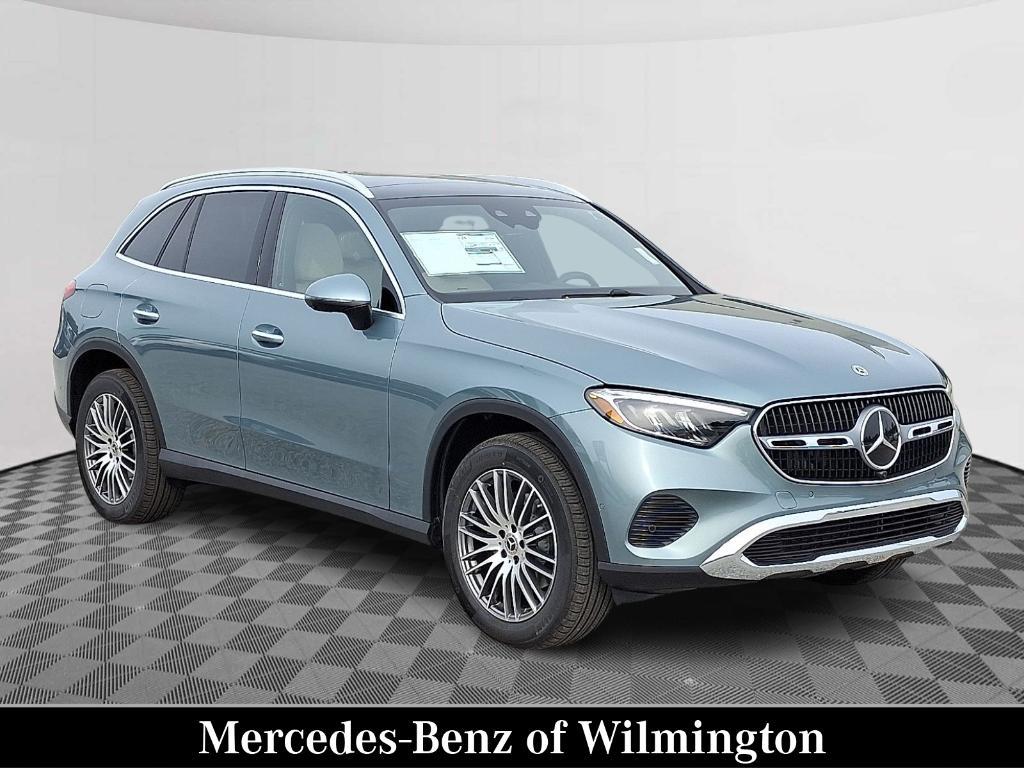 new 2026 Mercedes-Benz GLC 300 car