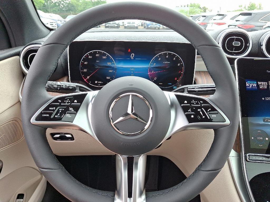 new 2025 Mercedes-Benz GLC 300 car