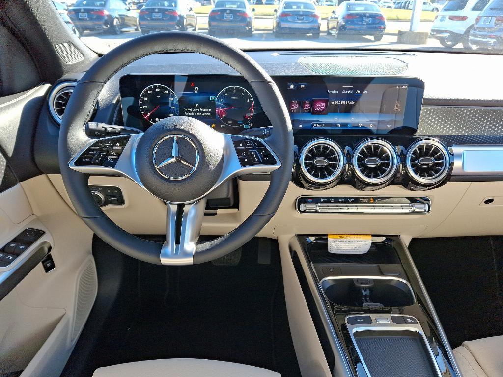 new 2025 Mercedes-Benz GLB 250 car, priced at $52,115