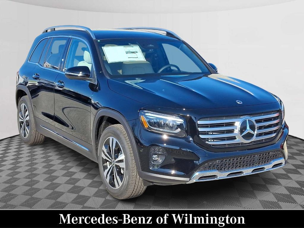 new 2025 Mercedes-Benz GLB 250 car, priced at $52,115