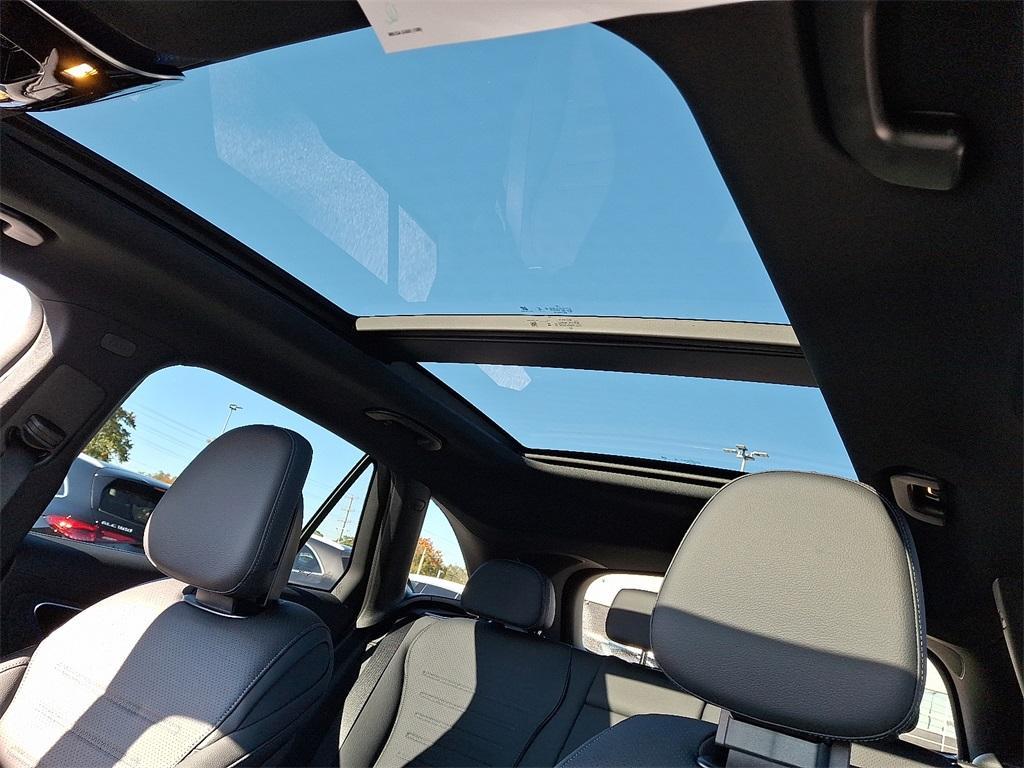 new 2026 Mercedes-Benz GLC 300 car, priced at $62,645