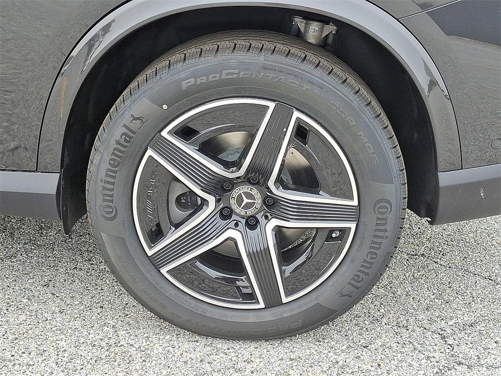 new 2025 Mercedes-Benz GLC 350e car, priced at $69,100