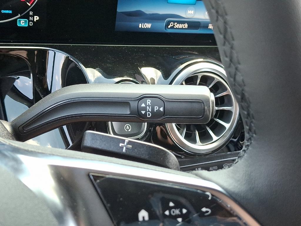new 2025 Mercedes-Benz GLA 250 car, priced at $47,295
