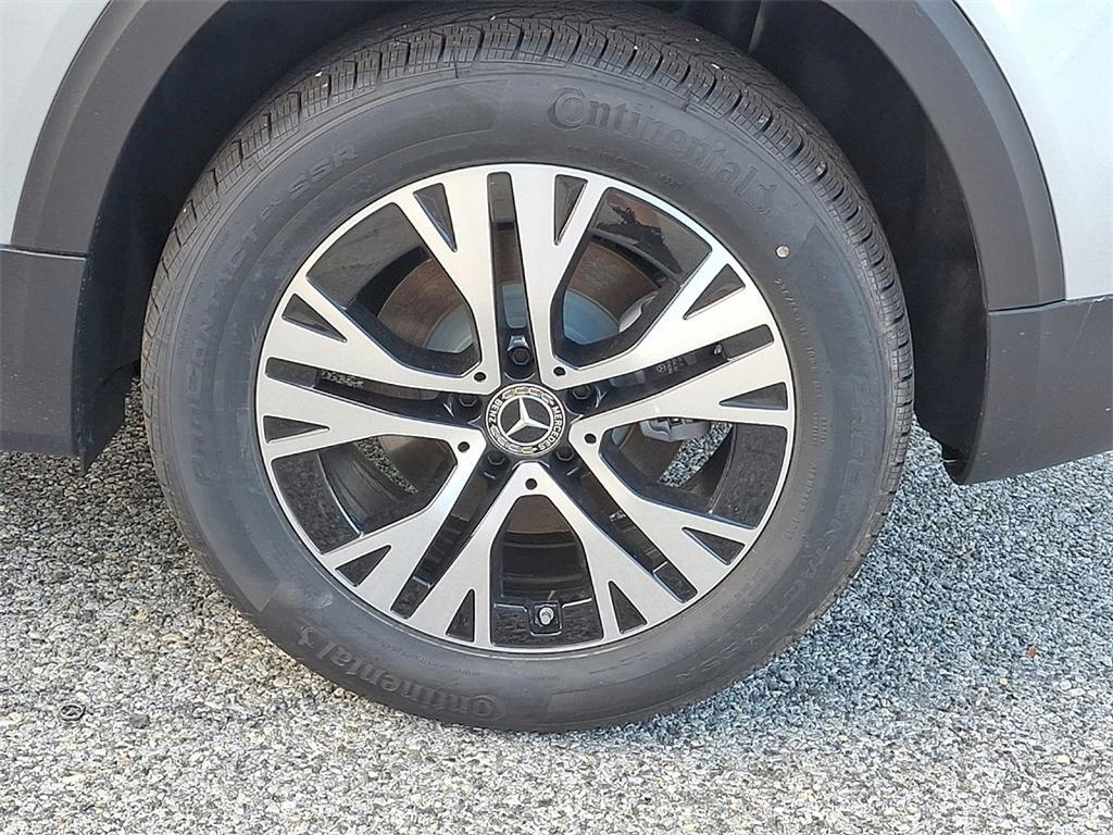new 2026 Mercedes-Benz GLB 250 car, priced at $52,210