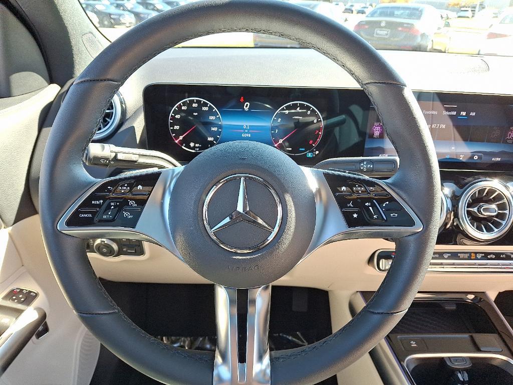 used 2025 Mercedes-Benz GLA 250 car, priced at $42,900