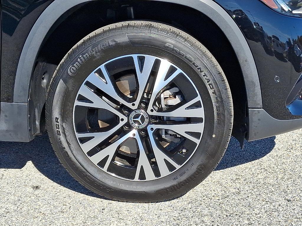 used 2025 Mercedes-Benz GLA 250 car, priced at $42,900