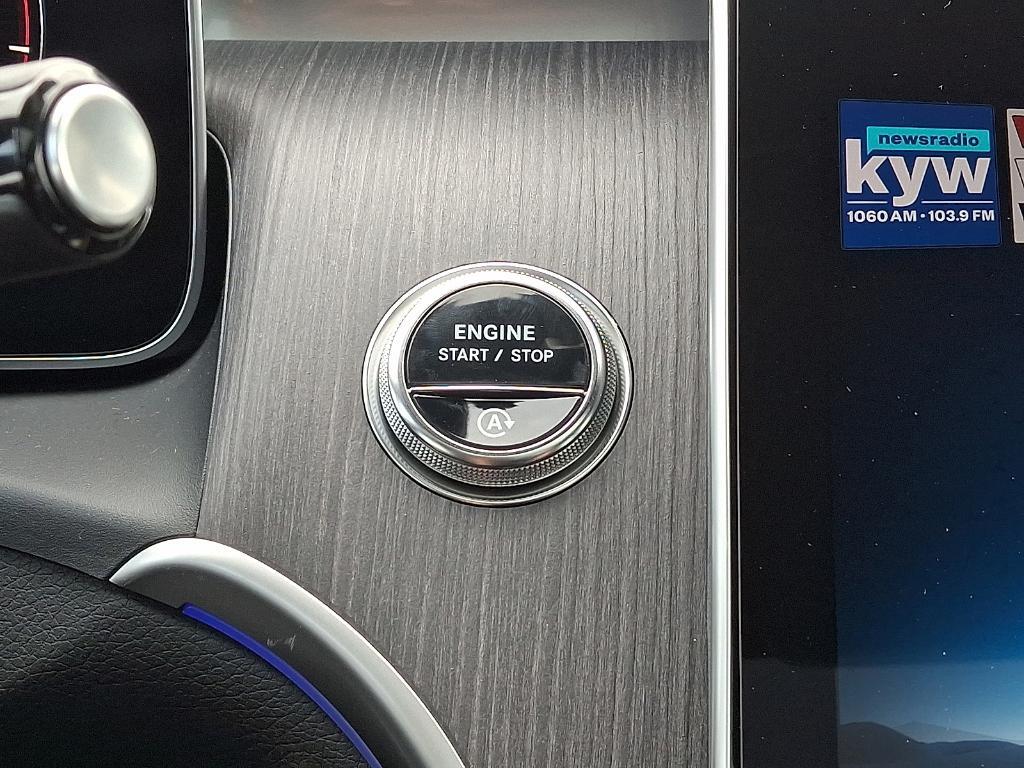 new 2026 Mercedes-Benz GLC 300 car