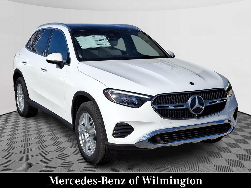 new 2025 Mercedes-Benz GLC 300 car, priced at $54,700