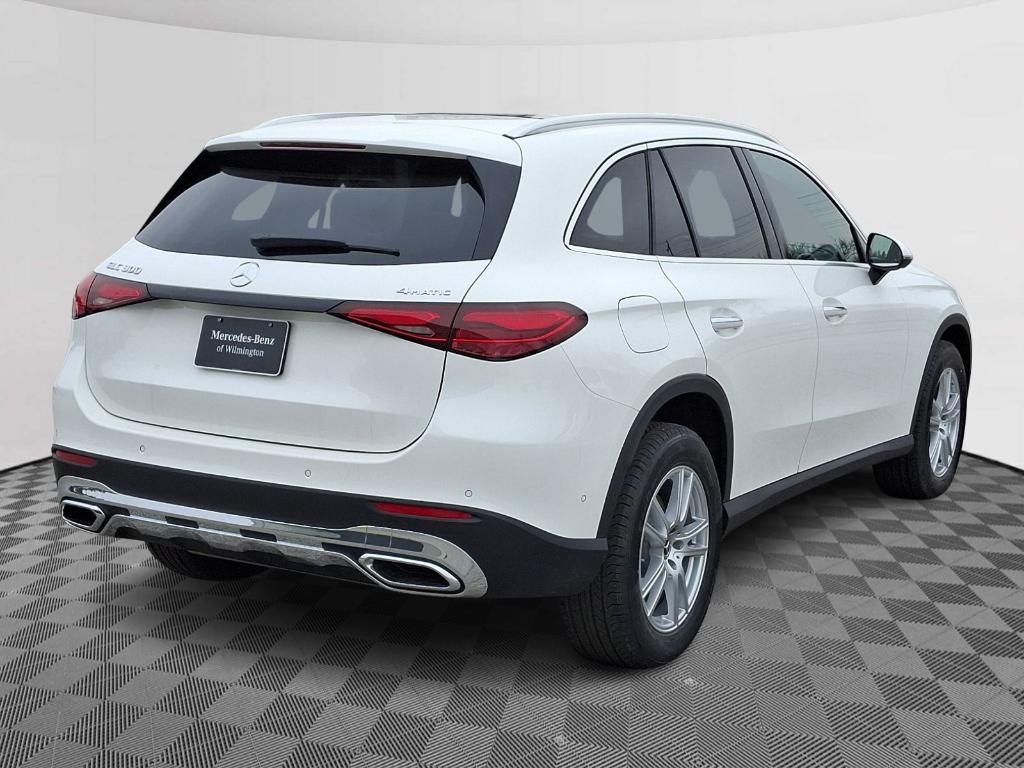 new 2025 Mercedes-Benz GLC 300 car, priced at $54,185