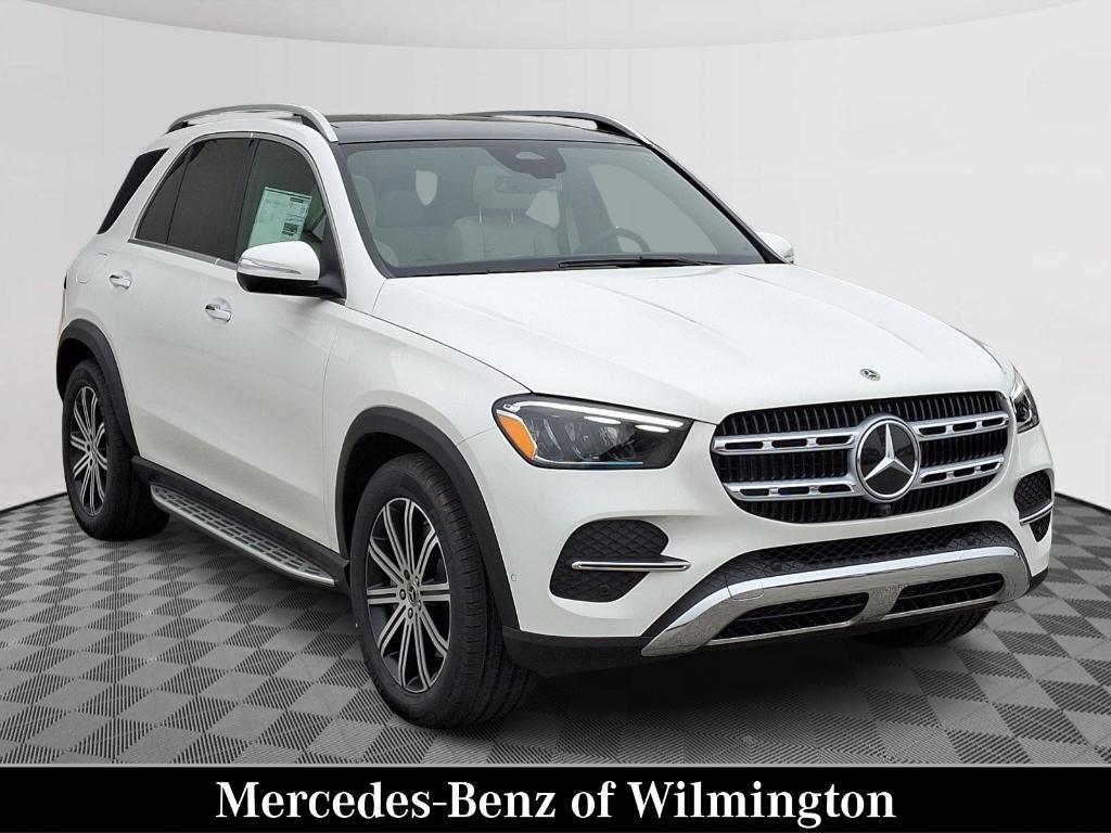 new 2025 Mercedes-Benz GLE 450 car, priced at $76,985