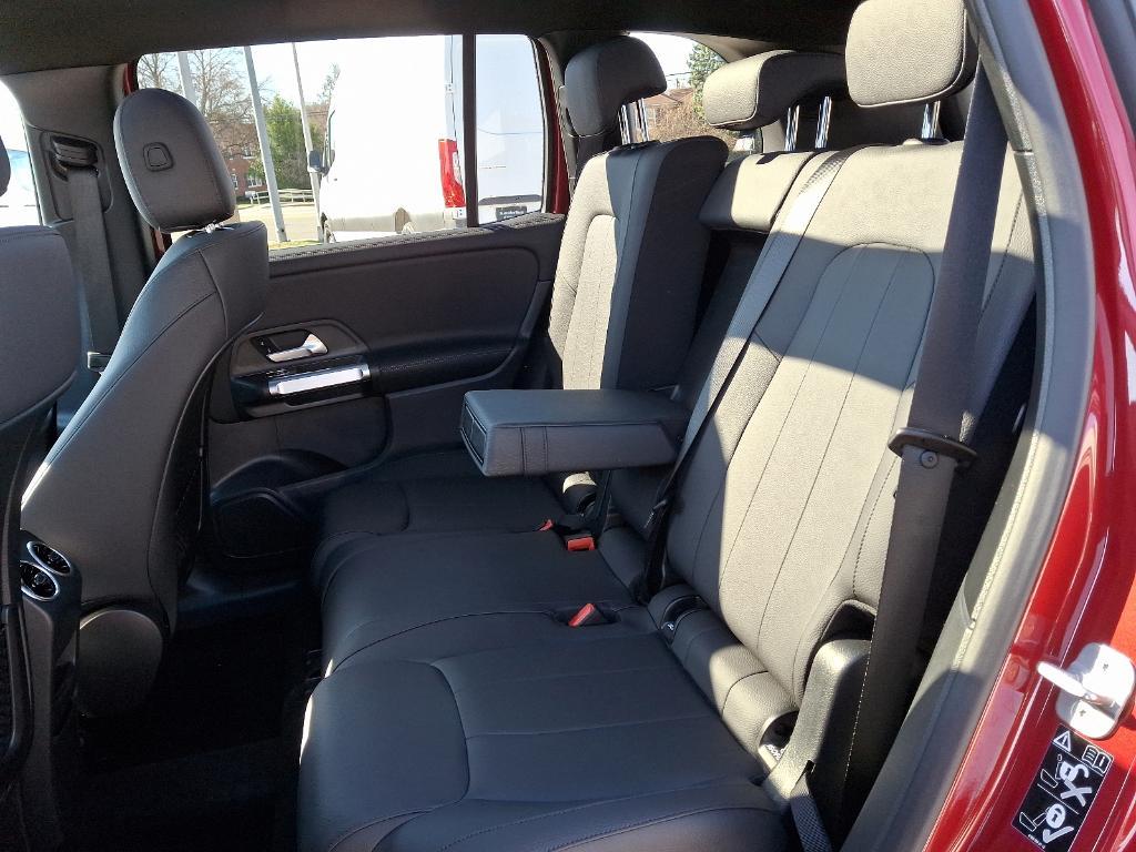used 2024 Mercedes-Benz GLB 250 car, priced at $42,900