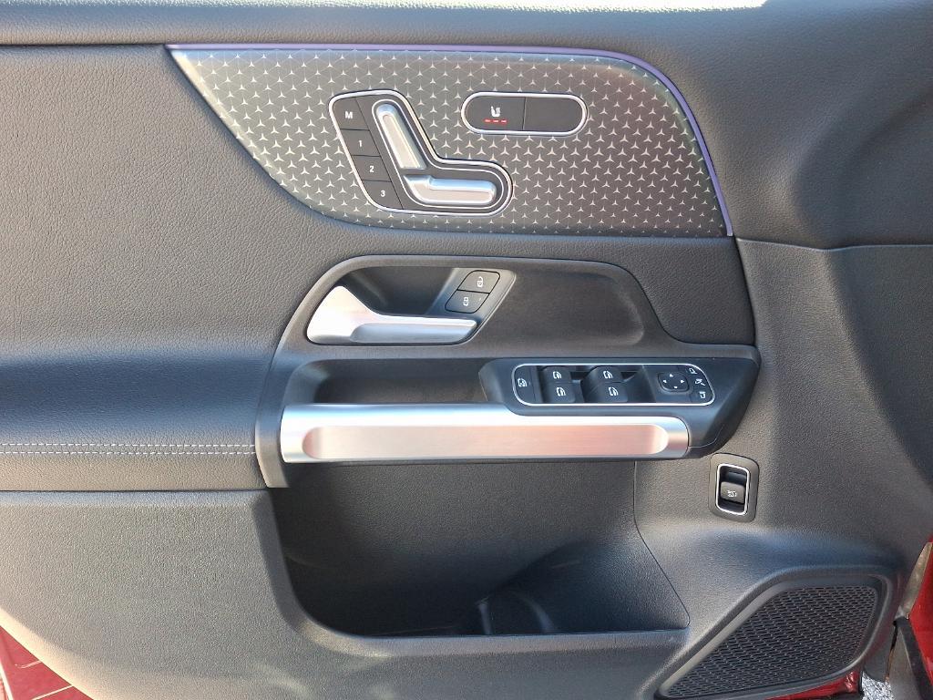 used 2024 Mercedes-Benz GLB 250 car, priced at $42,900