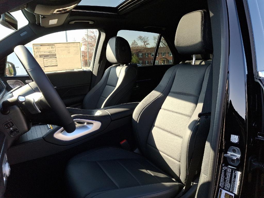 new 2025 Mercedes-Benz GLE 350 car, priced at $69,180
