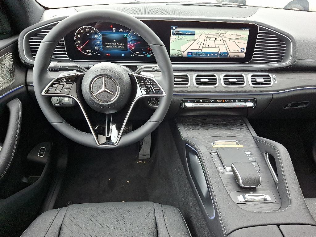 new 2025 Mercedes-Benz GLS 450 car, priced at $91,615
