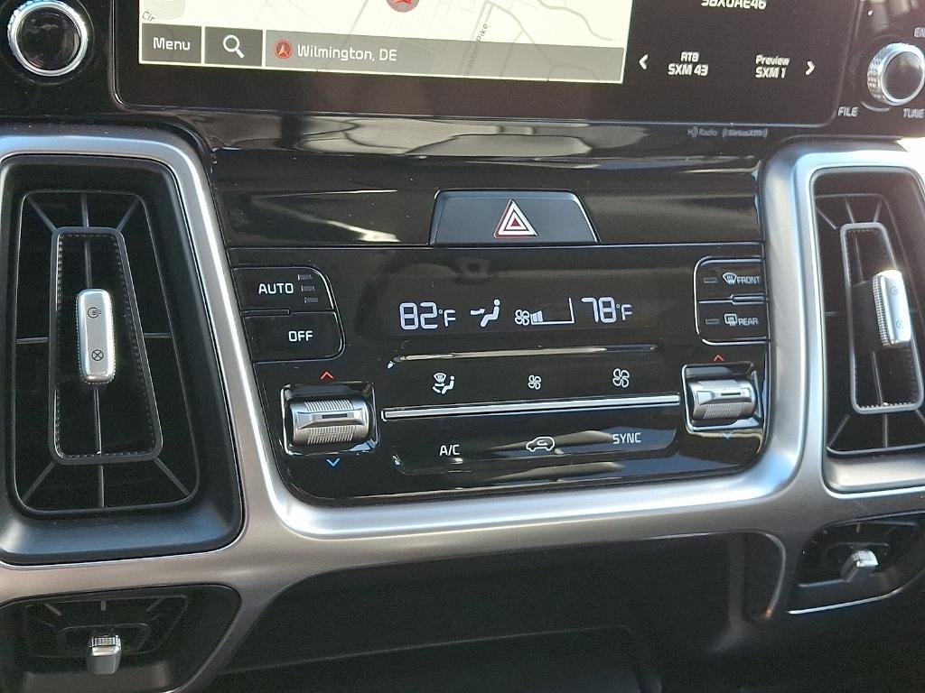 used 2022 Kia Sorento car, priced at $25,900