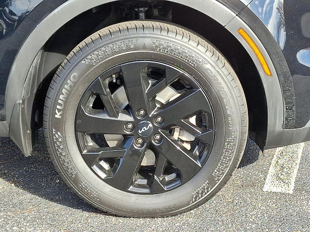 used 2022 Kia Sorento car, priced at $25,900