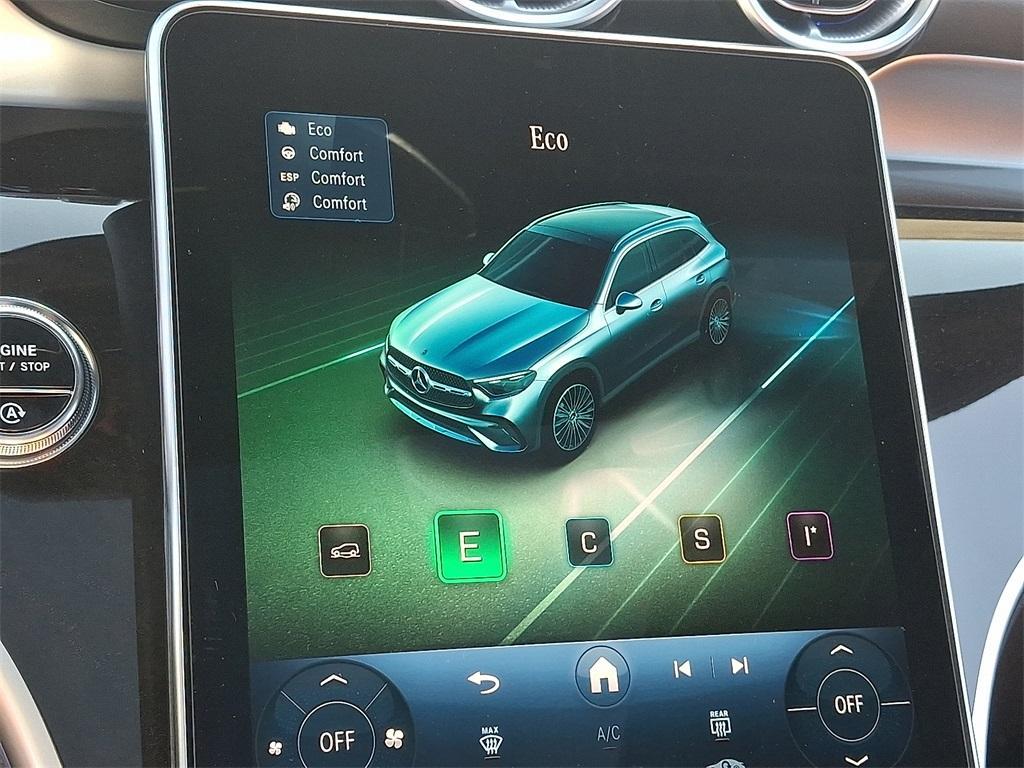 new 2026 Mercedes-Benz GLC 300 car