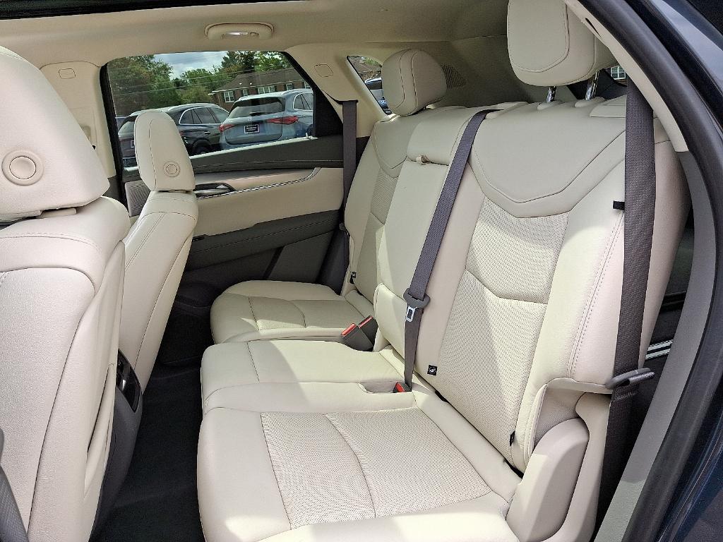 used 2020 Cadillac XT5 car, priced at $26,900