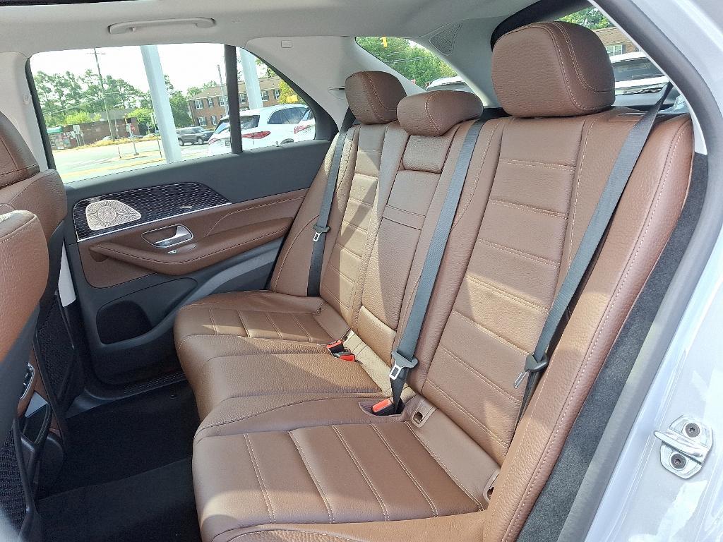 new 2026 Mercedes-Benz GLE 450 car