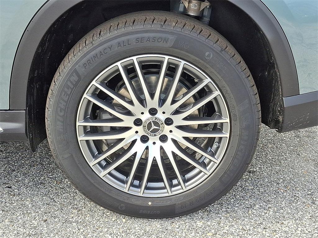 new 2026 Mercedes-Benz GLC 300 car, priced at $58,335