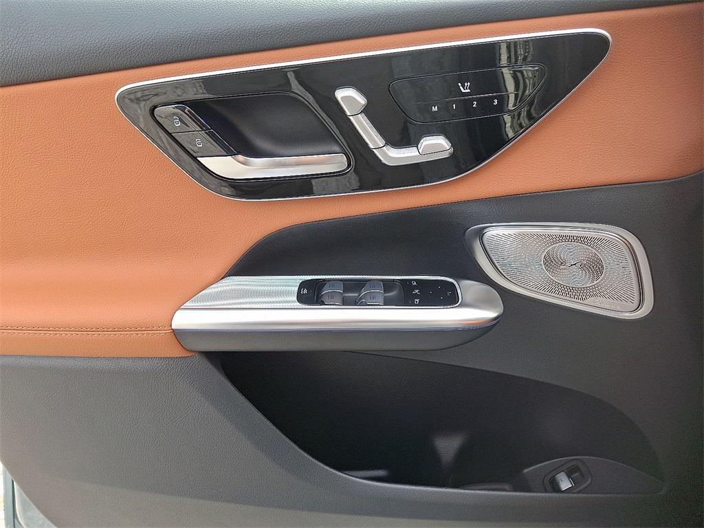 new 2026 Mercedes-Benz GLC 300 car, priced at $58,335