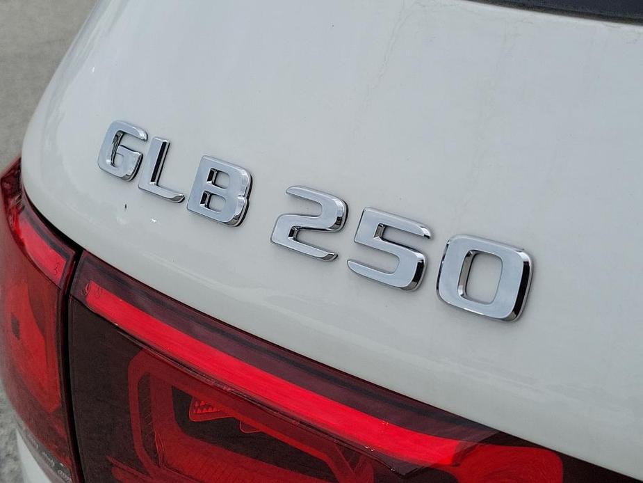 new 2023 Mercedes-Benz GLB 250 car, priced at $50,040