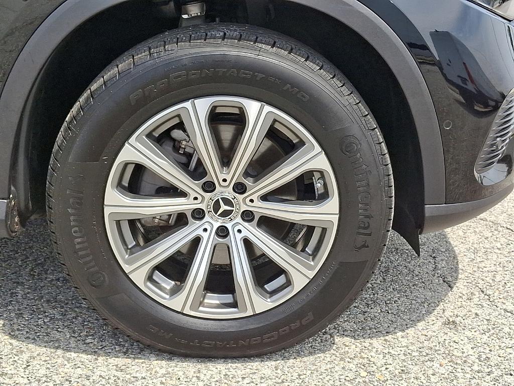 used 2025 Mercedes-Benz GLC 300 car, priced at $53,165