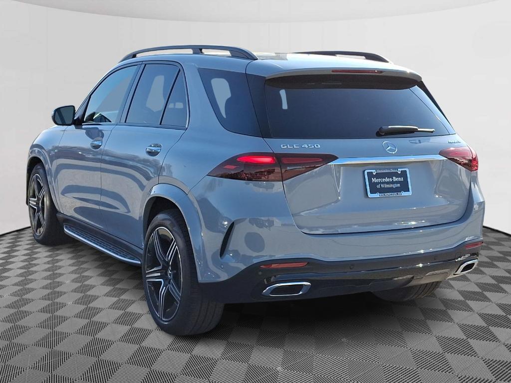 new 2025 Mercedes-Benz GLE 450 car, priced at $82,055