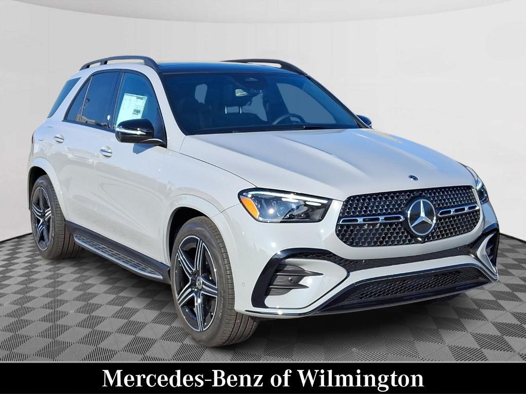 new 2025 Mercedes-Benz GLE 450 car, priced at $82,055