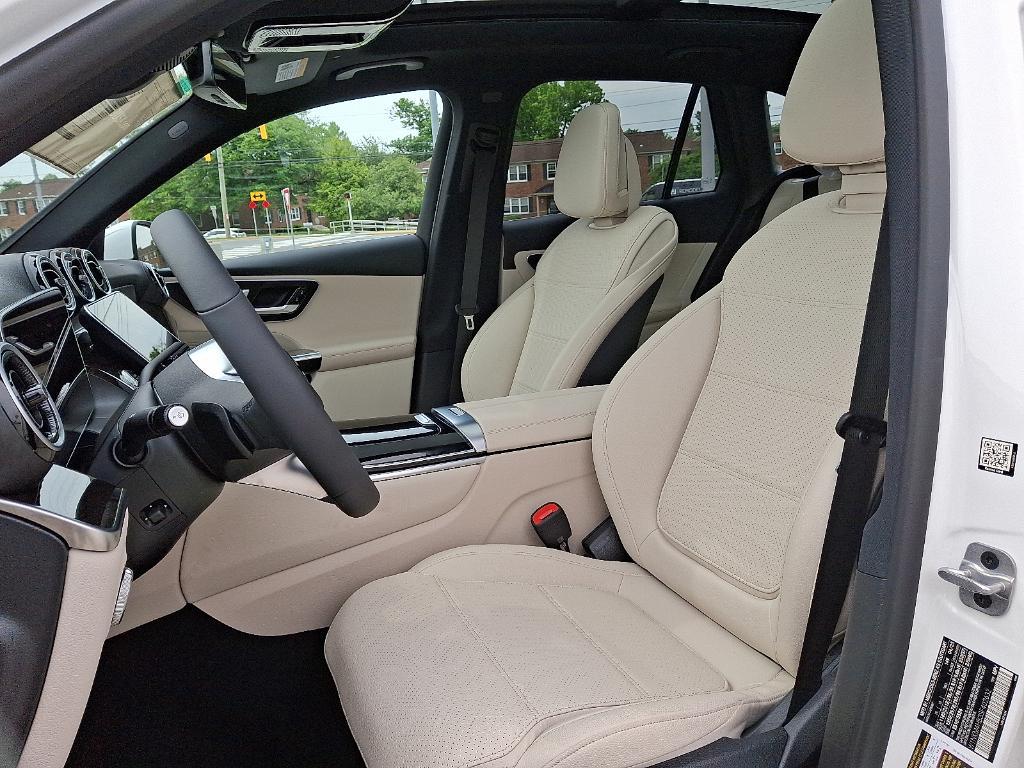 new 2025 Mercedes-Benz GLC 300 car, priced at $54,785