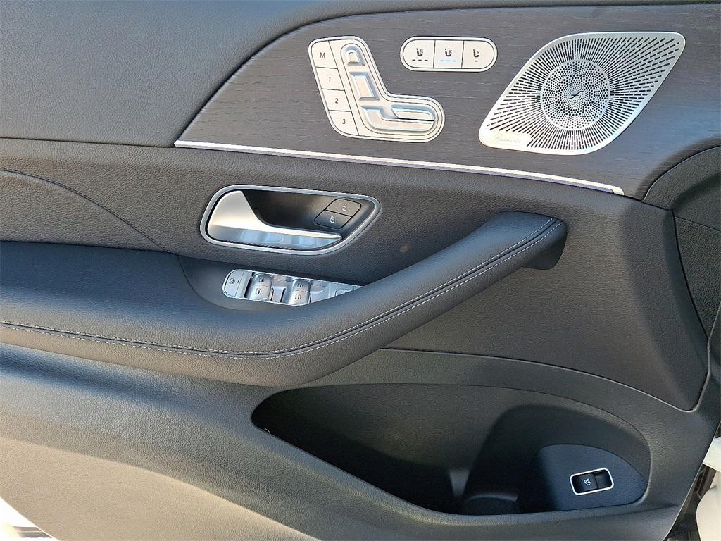 new 2026 Mercedes-Benz GLE 450 car, priced at $84,465