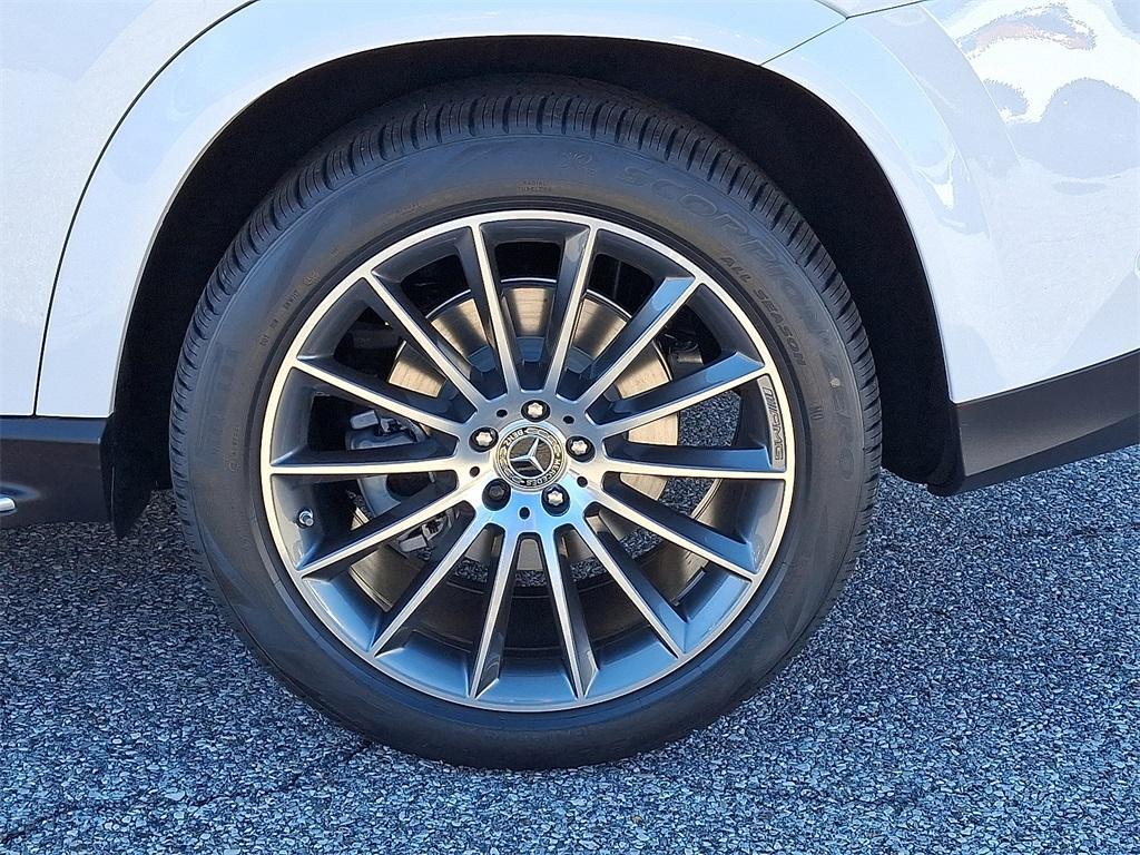 new 2026 Mercedes-Benz GLE 450 car, priced at $84,465