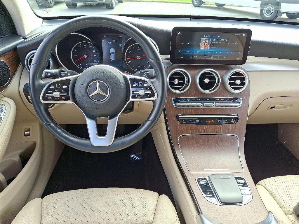 used 2020 Mercedes-Benz GLC 300 car