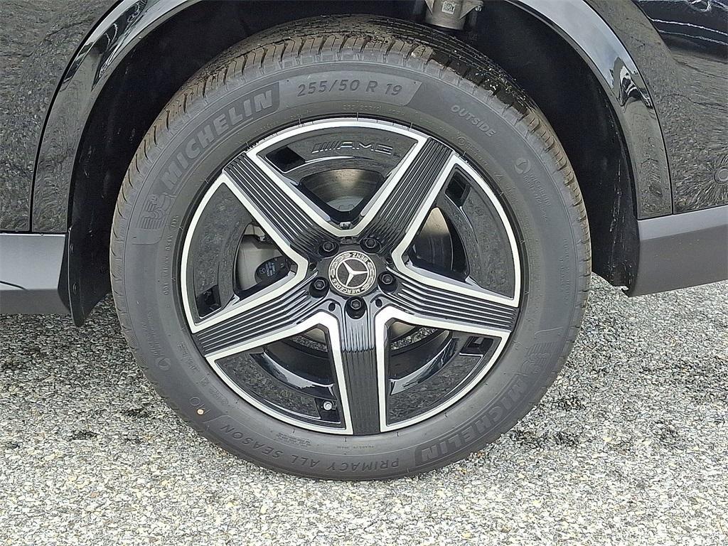 new 2026 Mercedes-Benz GLC 300 car, priced at $62,955