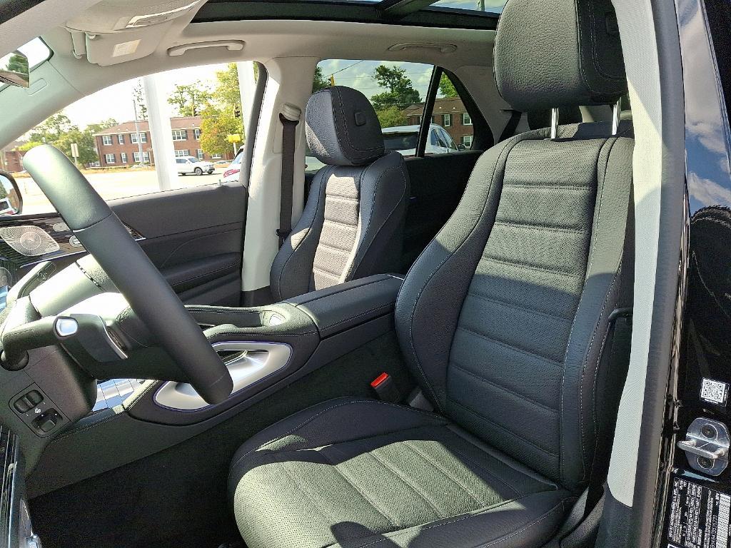new 2026 Mercedes-Benz GLE 450 car