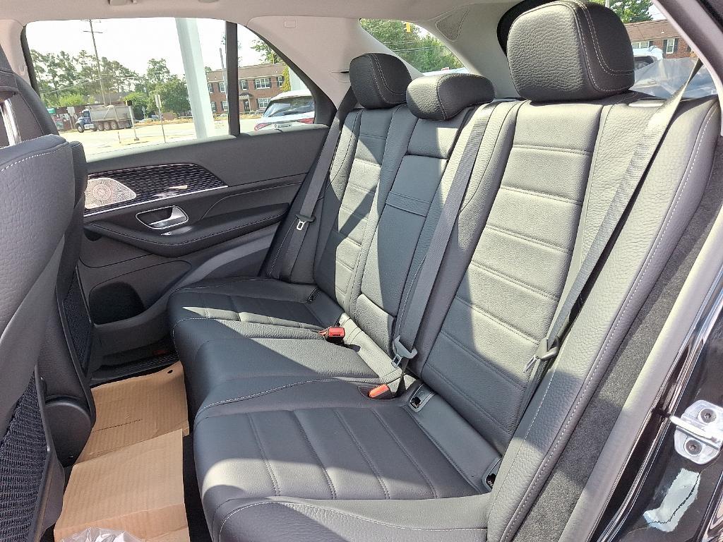 new 2026 Mercedes-Benz GLE 450 car