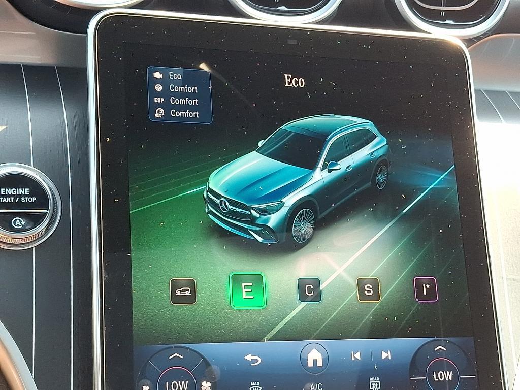 new 2025 Mercedes-Benz GLC 300 car, priced at $57,800